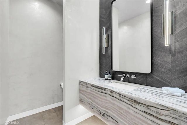 2130 Old Quarry Road, Riverside, CA 92506