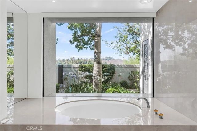 2130 Old Quarry Road, Riverside, CA 92506