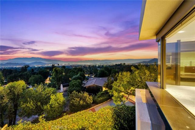 2130 Old Quarry Road, Riverside, CA 92506