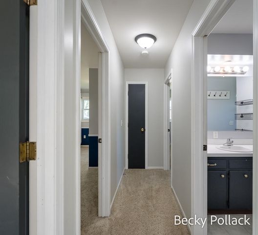 338 N 145th Avenue, Park Twp, MI 49424