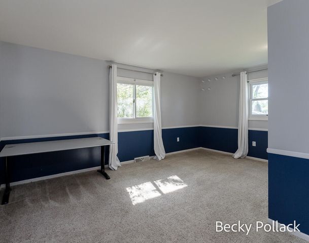 338 N 145th Avenue, Park Twp, MI 49424