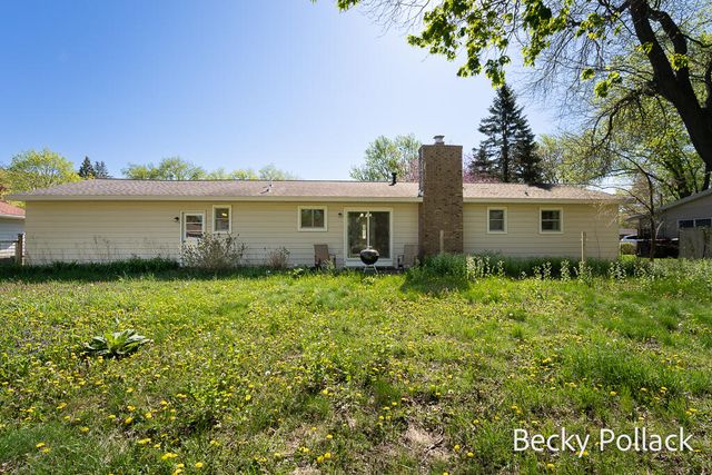 338 N 145th Avenue, Park Twp, MI 49424