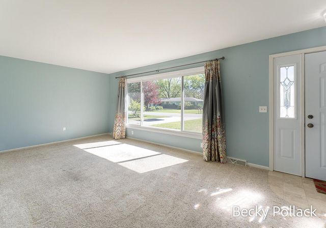 338 N 145th Avenue, Park Twp, MI 49424