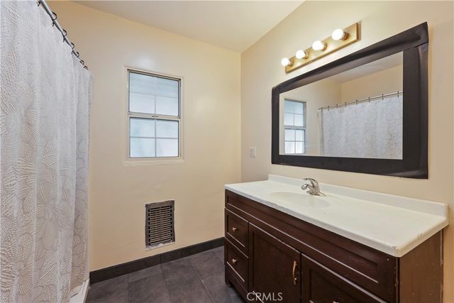 5405 Palo Verde, Montclair, CA 91763