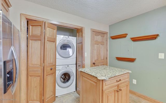 51 Richmond Court, Tinton Falls, NJ 07712