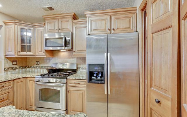 51 Richmond Court, Tinton Falls, NJ 07712