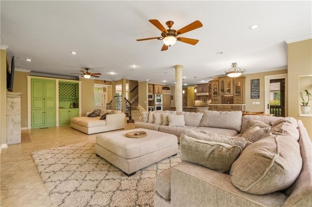 8217 W 146th Terrace, Overland Park, KS 66223