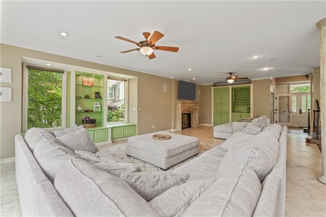 8217 W 146th Terrace, Overland Park, KS 66223