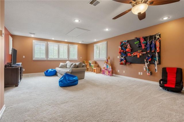 8217 W 146th Terrace, Overland Park, KS 66223