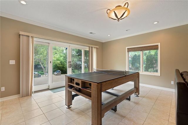 8217 W 146th Terrace, Overland Park, KS 66223
