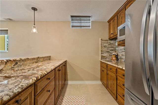 8217 W 146th Terrace, Overland Park, KS 66223