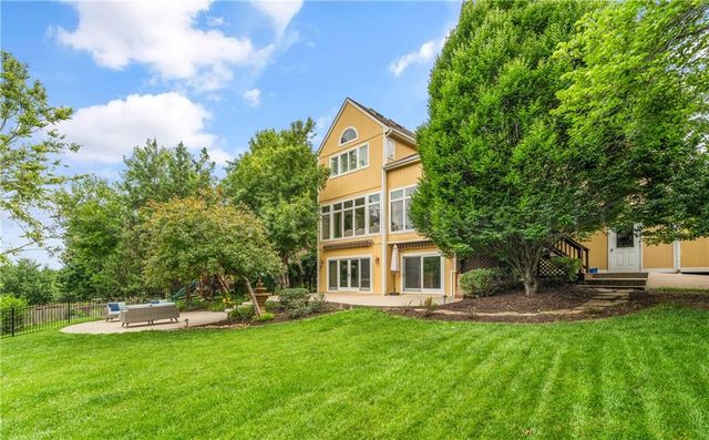 8217 W 146th Terrace, Overland Park, KS 66223
