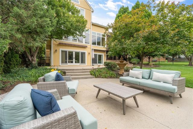 8217 W 146th Terrace, Overland Park, KS 66223
