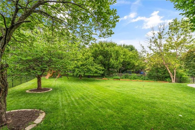 8217 W 146th Terrace, Overland Park, KS 66223