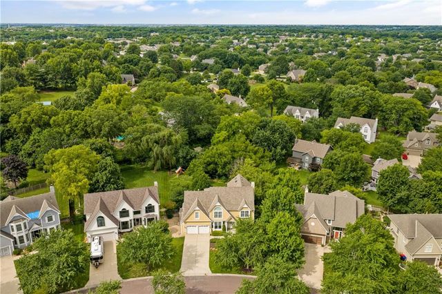 8217 W 146th Terrace, Overland Park, KS 66223