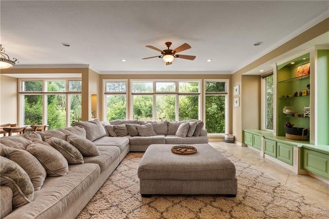 8217 W 146th Terrace, Overland Park, KS 66223