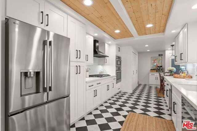 11 Rocky 12, Irvine, CA 92612