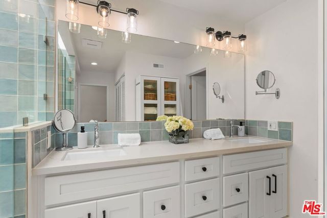 11 Rocky 12, Irvine, CA 92612