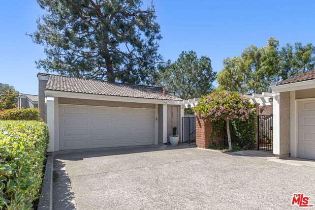 11 Rocky 12, Irvine, CA 92612