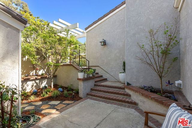 11 Rocky 12, Irvine, CA 92612