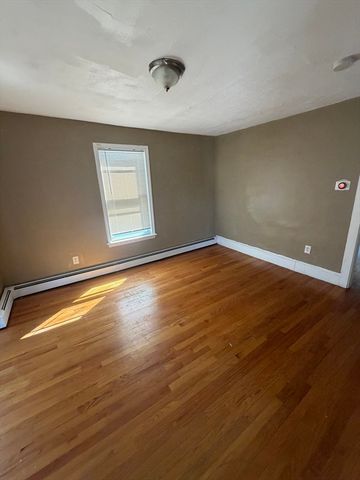 10 Neptune St Ct 2, Lynn, MA 01905