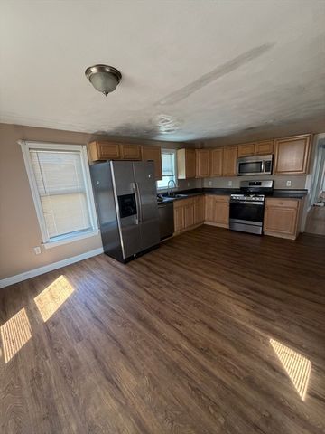 10 Neptune St Ct 2, Lynn, MA 01905