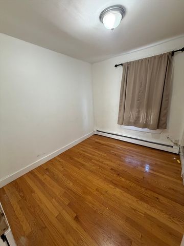 10 Neptune St Ct 2, Lynn, MA 01905