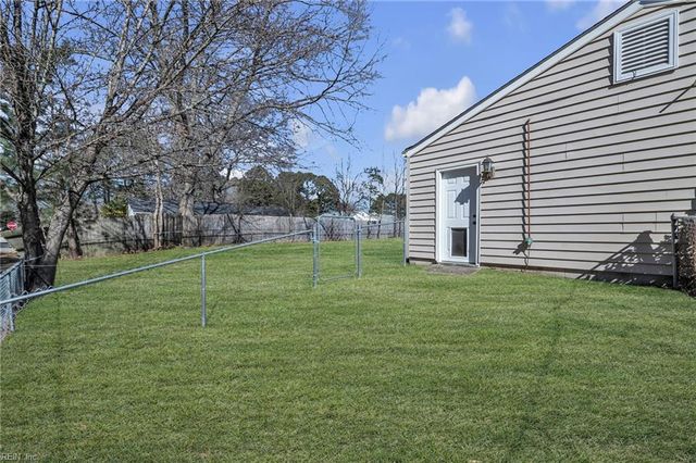 3128 Dunworken DR, Chesapeake, VA 23321