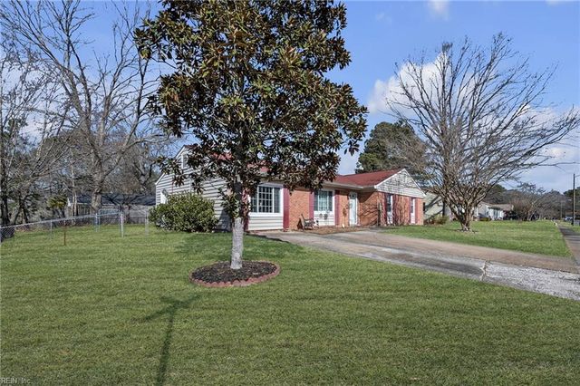 3128 Dunworken DR, Chesapeake, VA 23321