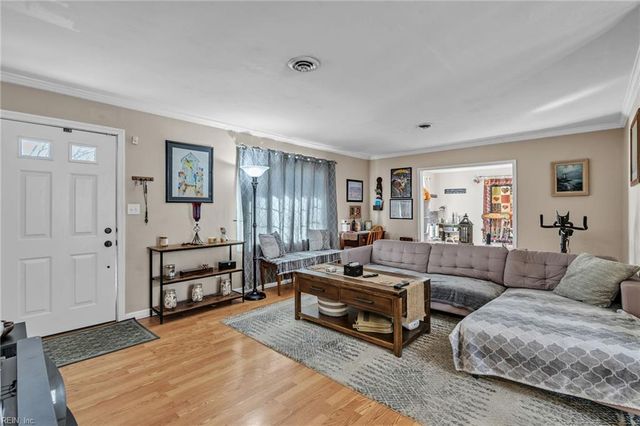 3128 Dunworken DR, Chesapeake, VA 23321