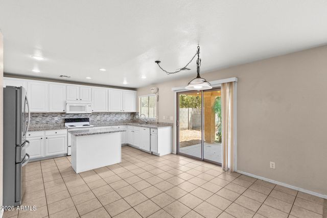 691 E CHRISTOPHER Street, San Tan Valley, AZ 85140