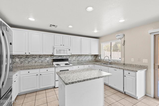 691 E CHRISTOPHER Street, San Tan Valley, AZ 85140
