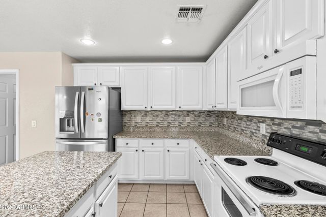 691 E CHRISTOPHER Street, San Tan Valley, AZ 85140