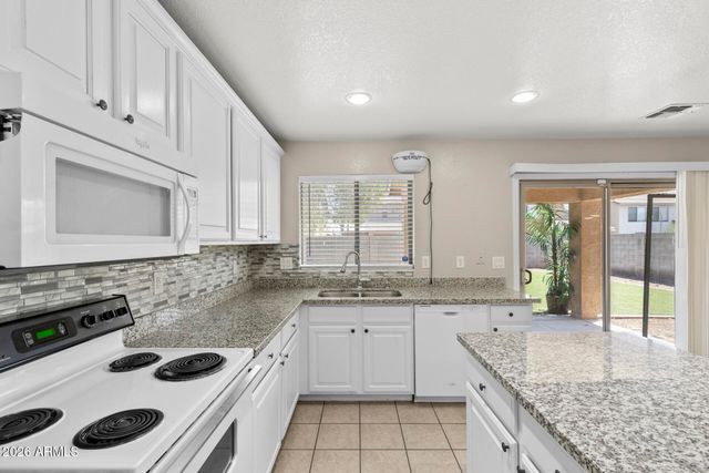 691 E CHRISTOPHER Street, San Tan Valley, AZ 85140