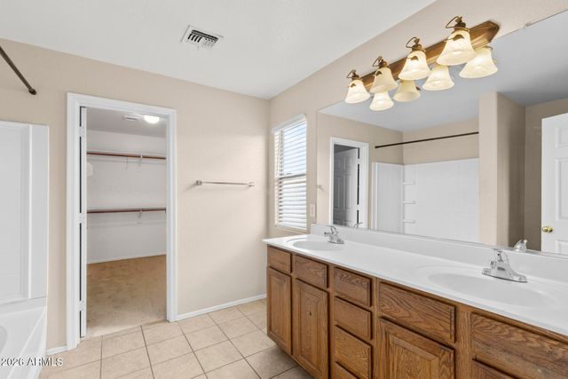 691 E CHRISTOPHER Street, San Tan Valley, AZ 85140