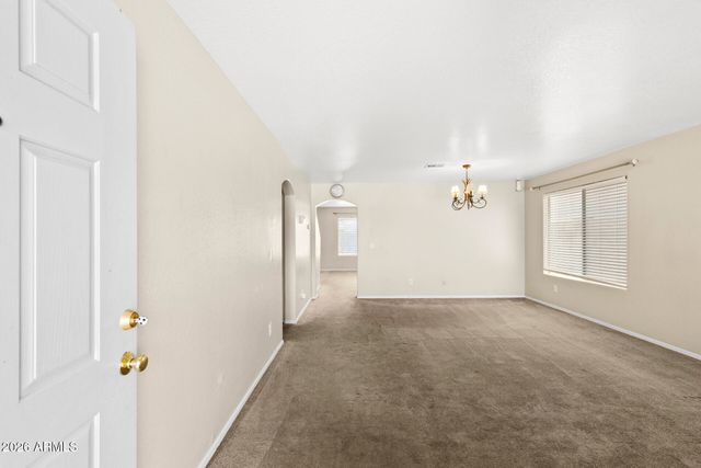 691 E CHRISTOPHER Street, San Tan Valley, AZ 85140