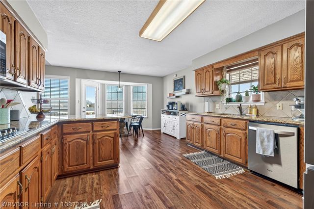 1815 Heritage Drive, Van Buren, AR 72956