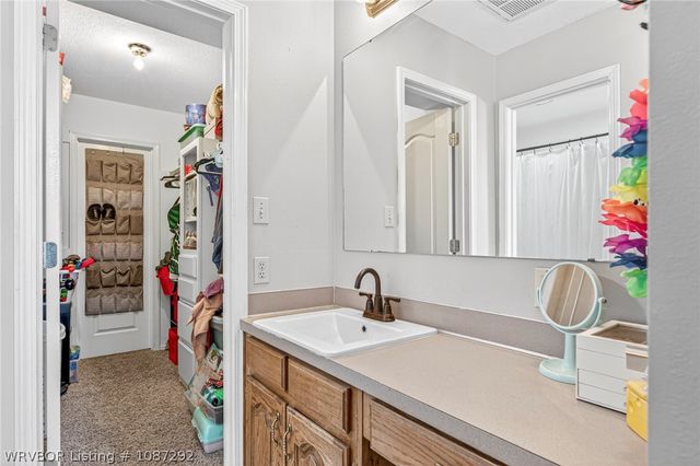 1815 Heritage Drive, Van Buren, AR 72956