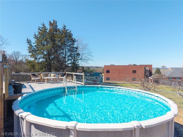 1815 Heritage Drive, Van Buren, AR 72956