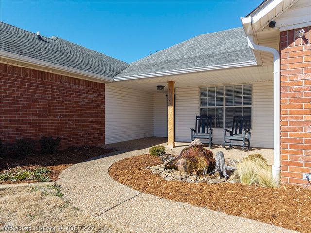1815 Heritage Drive, Van Buren, AR 72956