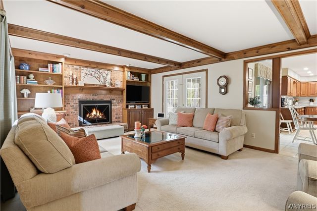 69 Middlebury Road, Orchard Park, NY 14127
