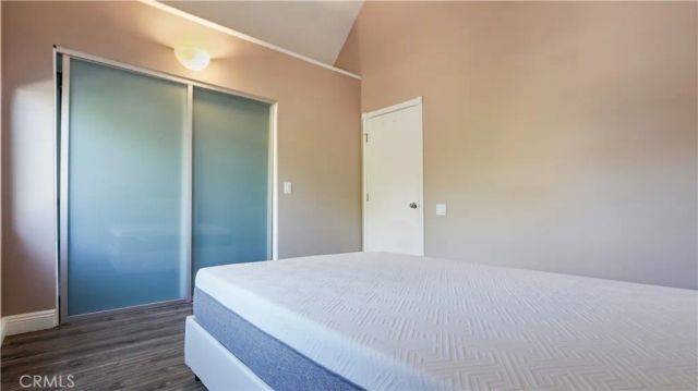 14256 Victory Boulevard 3, Van Nuys, CA 91401