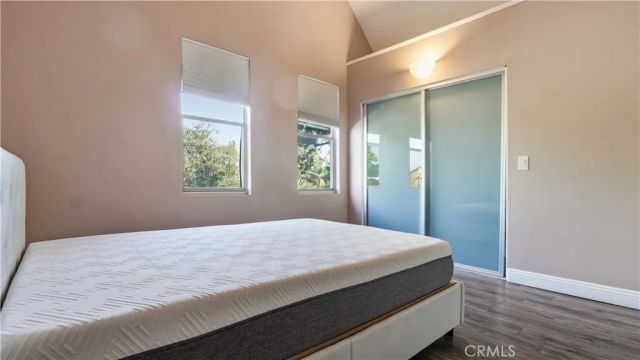 14256 Victory Boulevard 3, Van Nuys, CA 91401