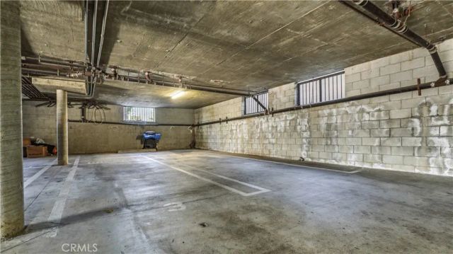 14256 Victory Boulevard 3, Van Nuys, CA 91401