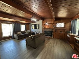 5042 W Avenue L12, Lancaster, CA 93536