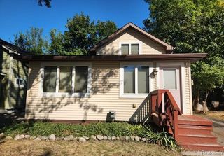 2411 Pine Lake Avenue, Keego Harbor, MI 48320
