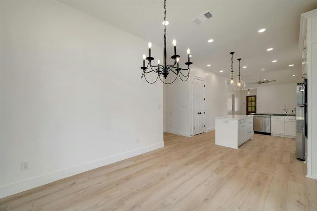 2 Cherokee TRL, Wimberley, TX 78676