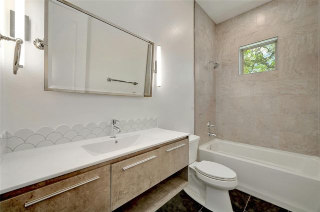 2 Cherokee TRL, Wimberley, TX 78676