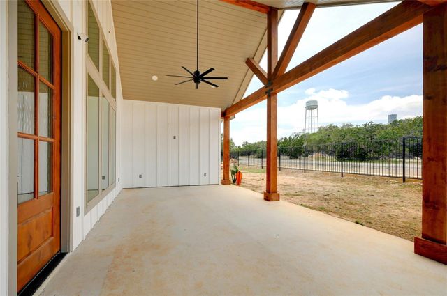 2 Cherokee TRL, Wimberley, TX 78676