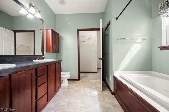 3700 Heron Drive, Lorain, OH 44053